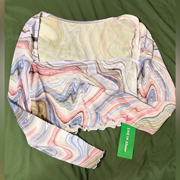 SHEIN Tops - SHEIN Multicolor Pastel Marble-Print Long Sleeve Crop Top